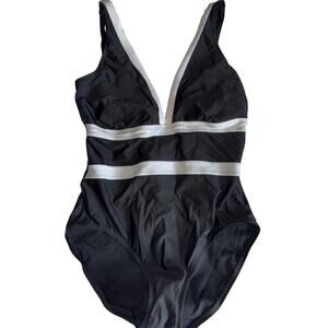 SAG HARBOR SWIMWEAR size 16 Onepiece